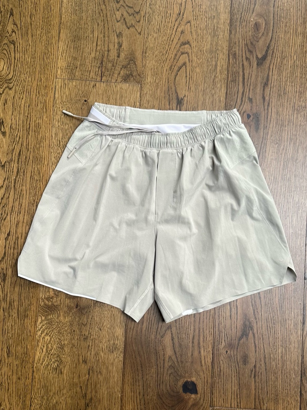 Lululemon Men’s Tan Fast and Free Medium Tan Lined Shorts 5 inch